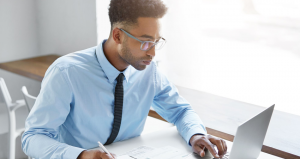 Um sistema de emissão de orçamentos e pedidos otimiza o seu tempo e os resultados da empresa